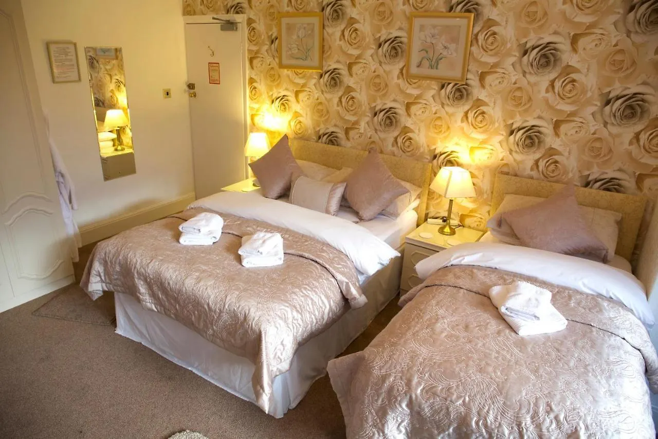 **** Pensjonat Villa Marina Scarborough Wielka Brytania