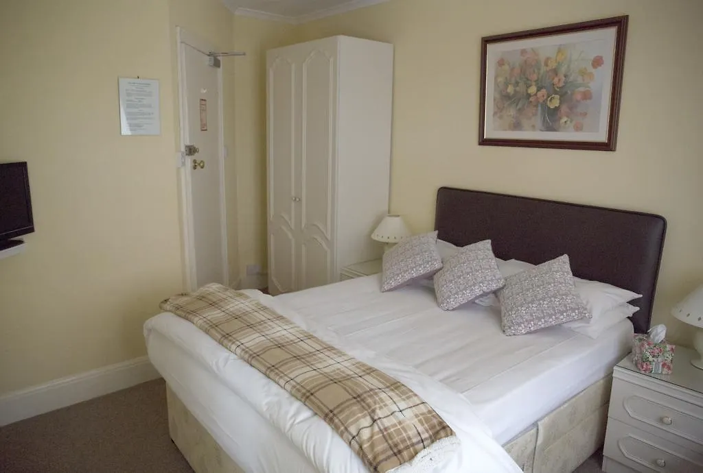 Konukevi Villa Marina Scarborough