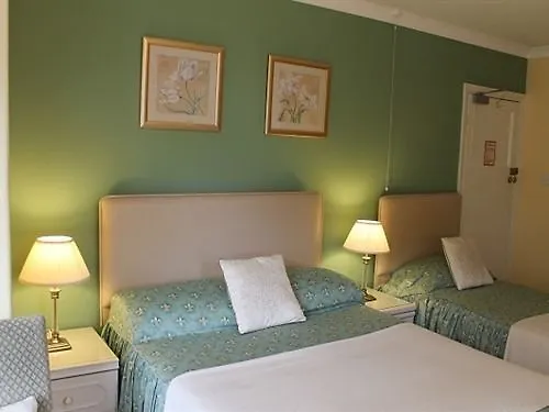 Villa Marina Scarborough 4*,  Birleşik Krallık