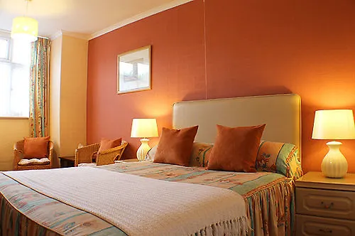 Konukevi Villa Marina Scarborough