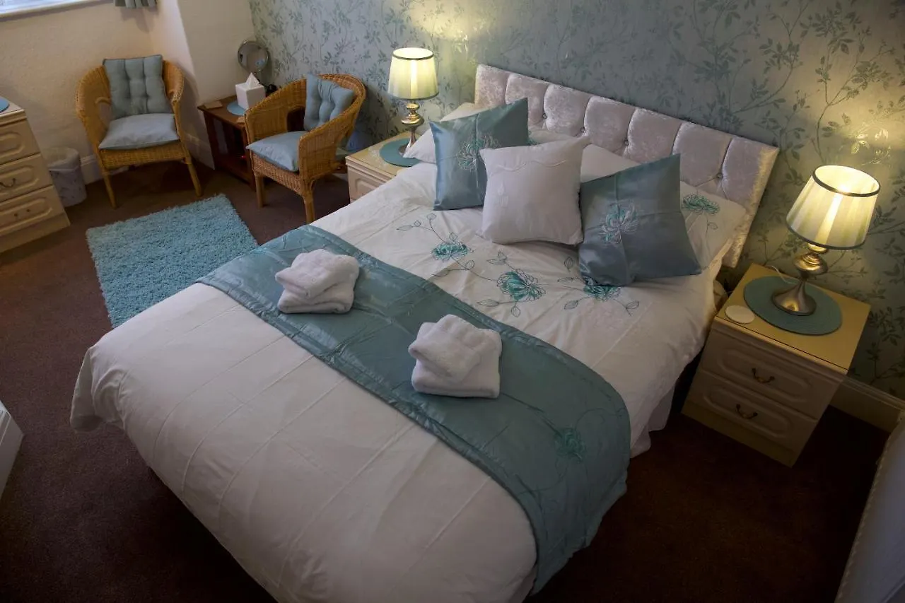 Konukevi Villa Marina Scarborough